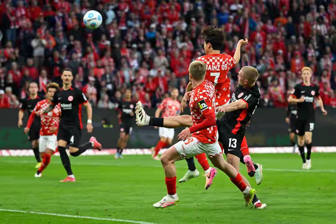 美因茨击败对手，实现主场完胜