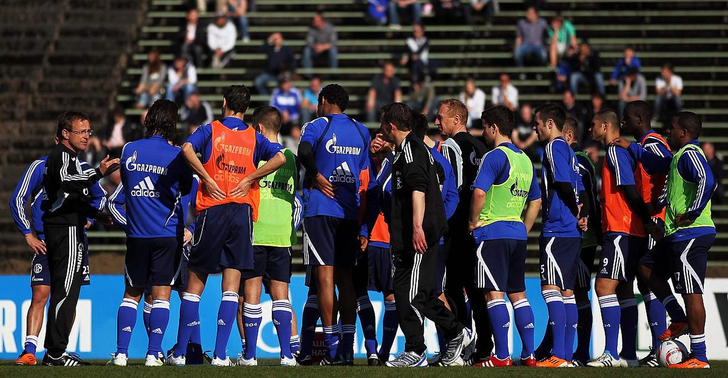 曼城客场击败热刺，继续保持领先优势