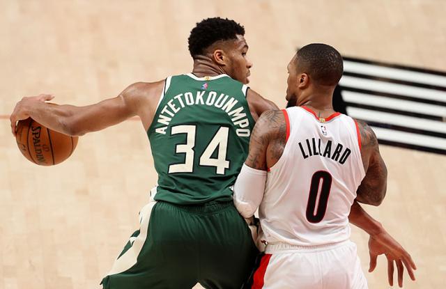 雄鹿横扫76人，霍勒迪带队取胜