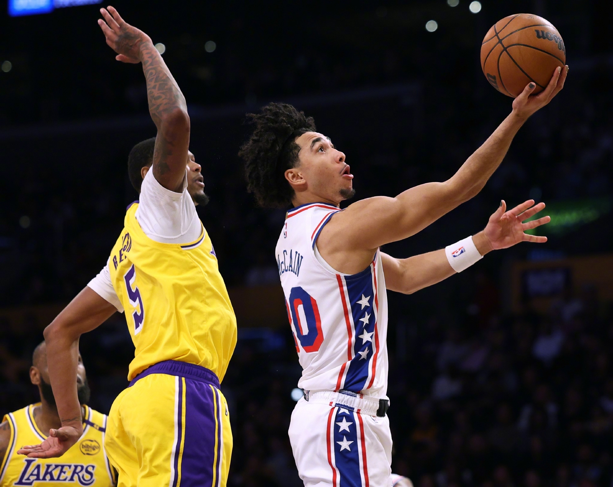 太阳碾压掘金，浓眉哥点燃赛场