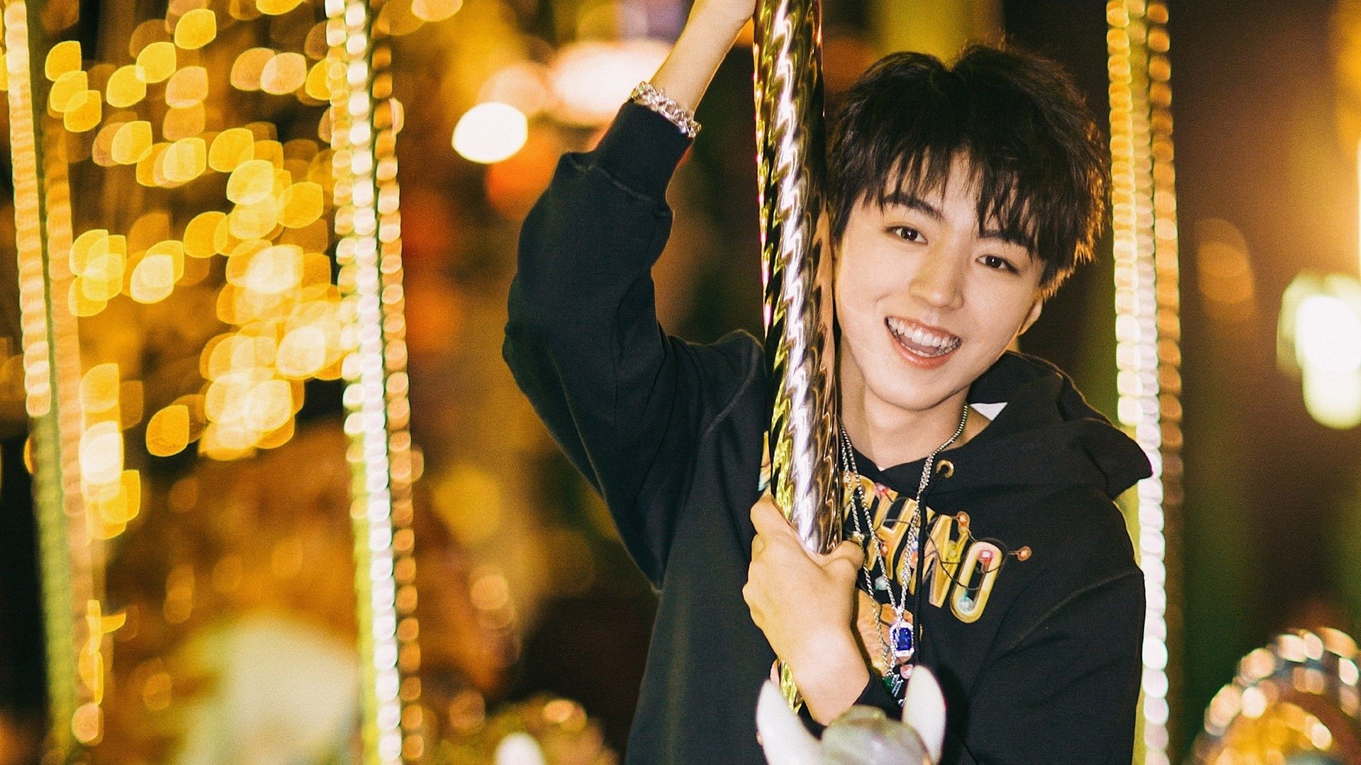 世纪之星诞生记，伊萨克四两拨千斤，让巴萨豪门光环黯然失色