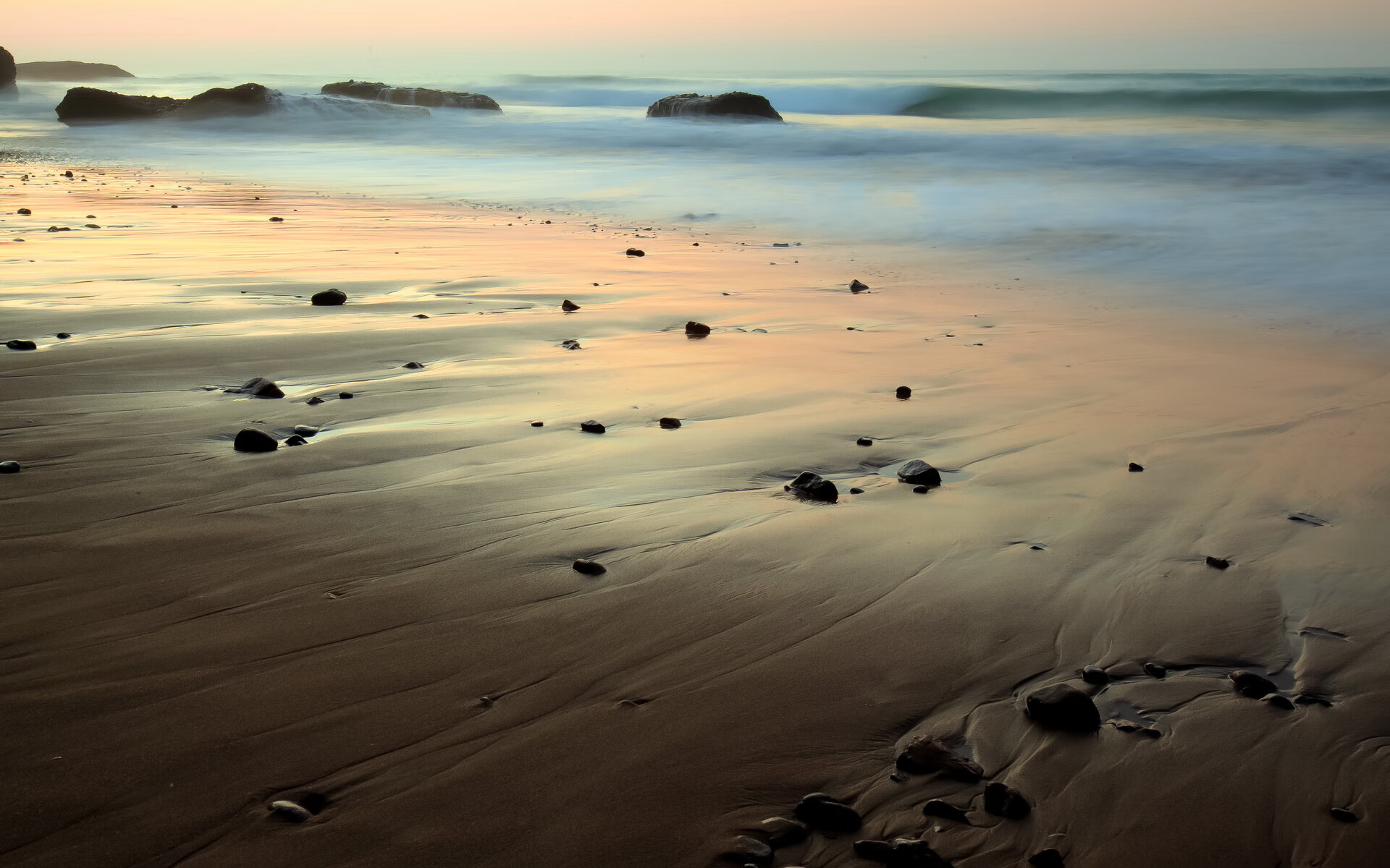 富安健洋锁死桑乔，AC米兰主场2-0轻取多特蒙德