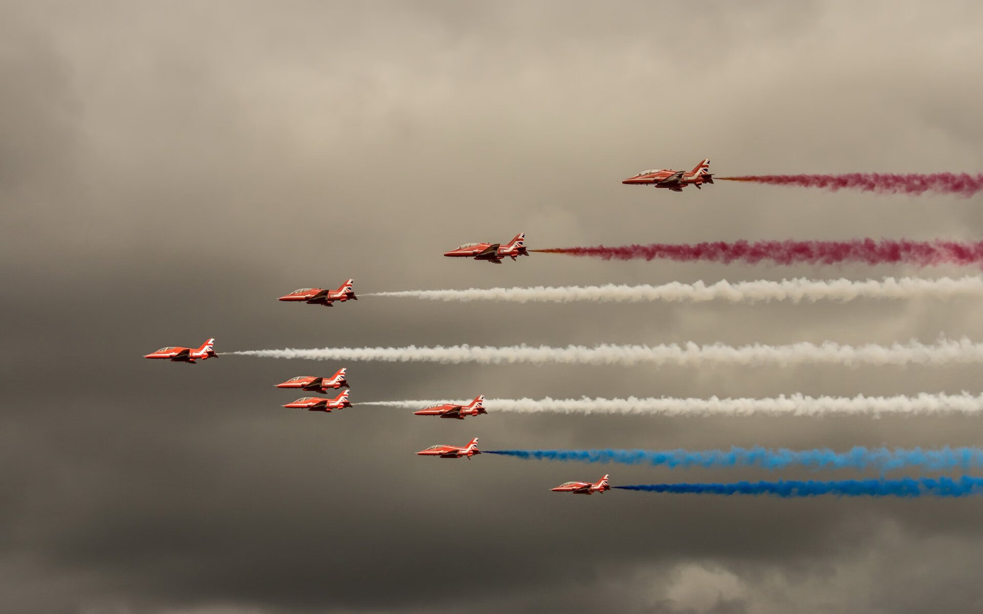 冰岛防线,岩石与流水的足球哲学之争