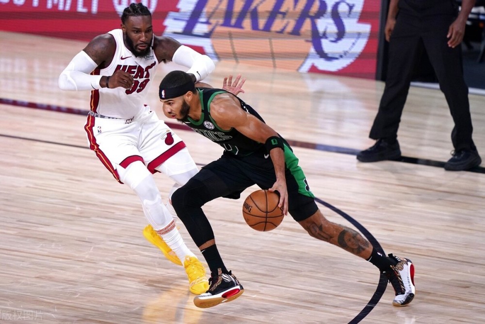 辽宁队争冠战胜出国王，马克西在F1新赛季揭幕战接管比赛