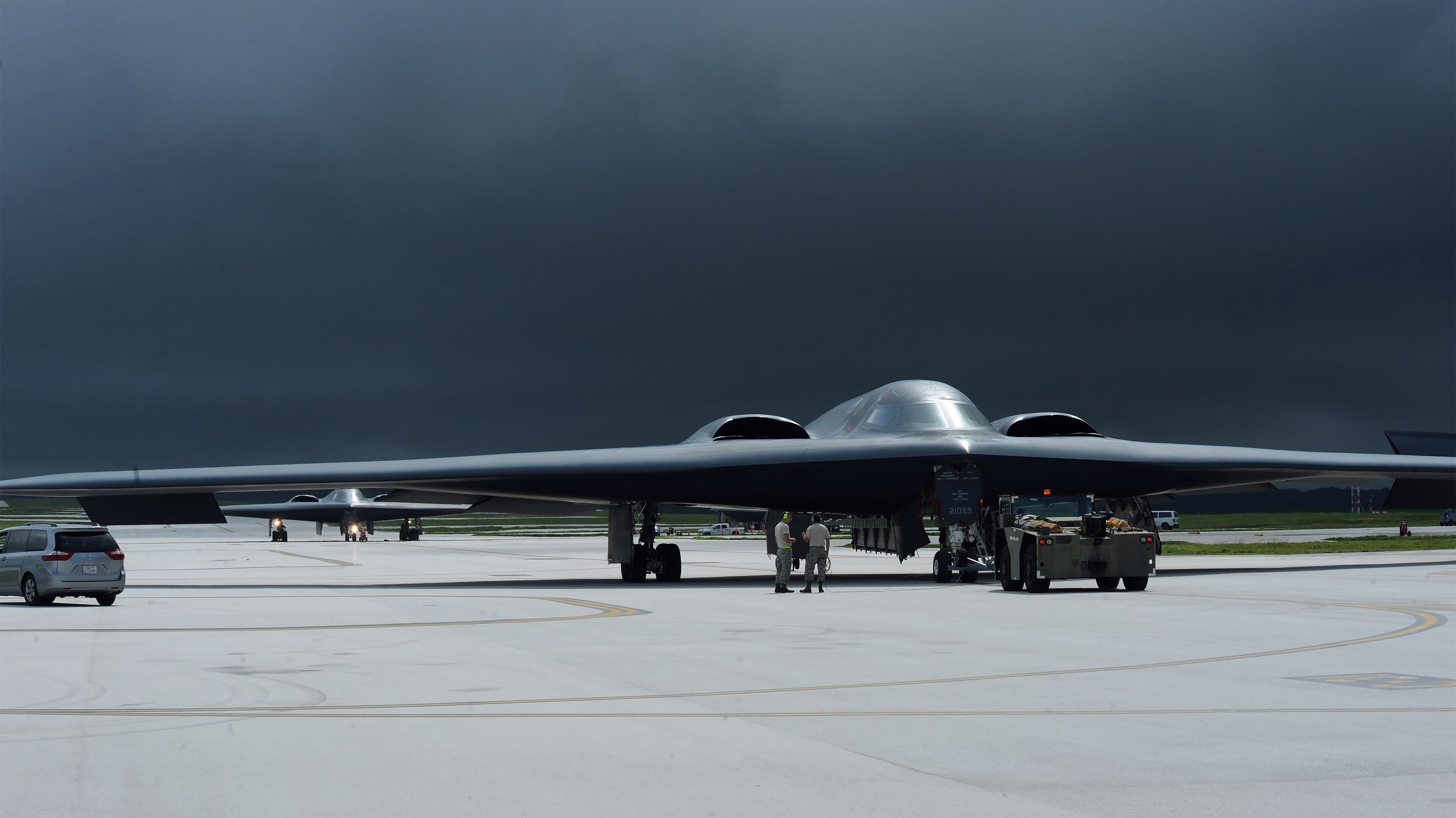 双线奇迹，乌克兰爆冷击溃摩纳哥之夜，梅西欧冠半决赛的君临时刻