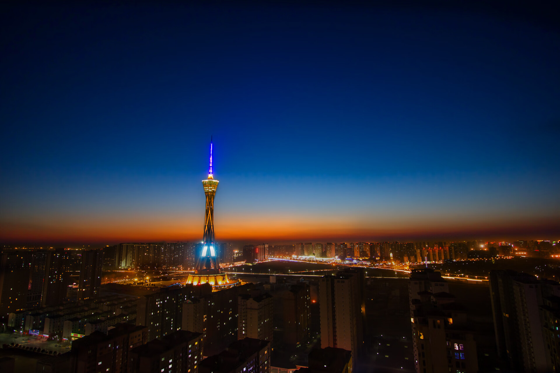 布克破晓，世界排名夜战中的节奏大师